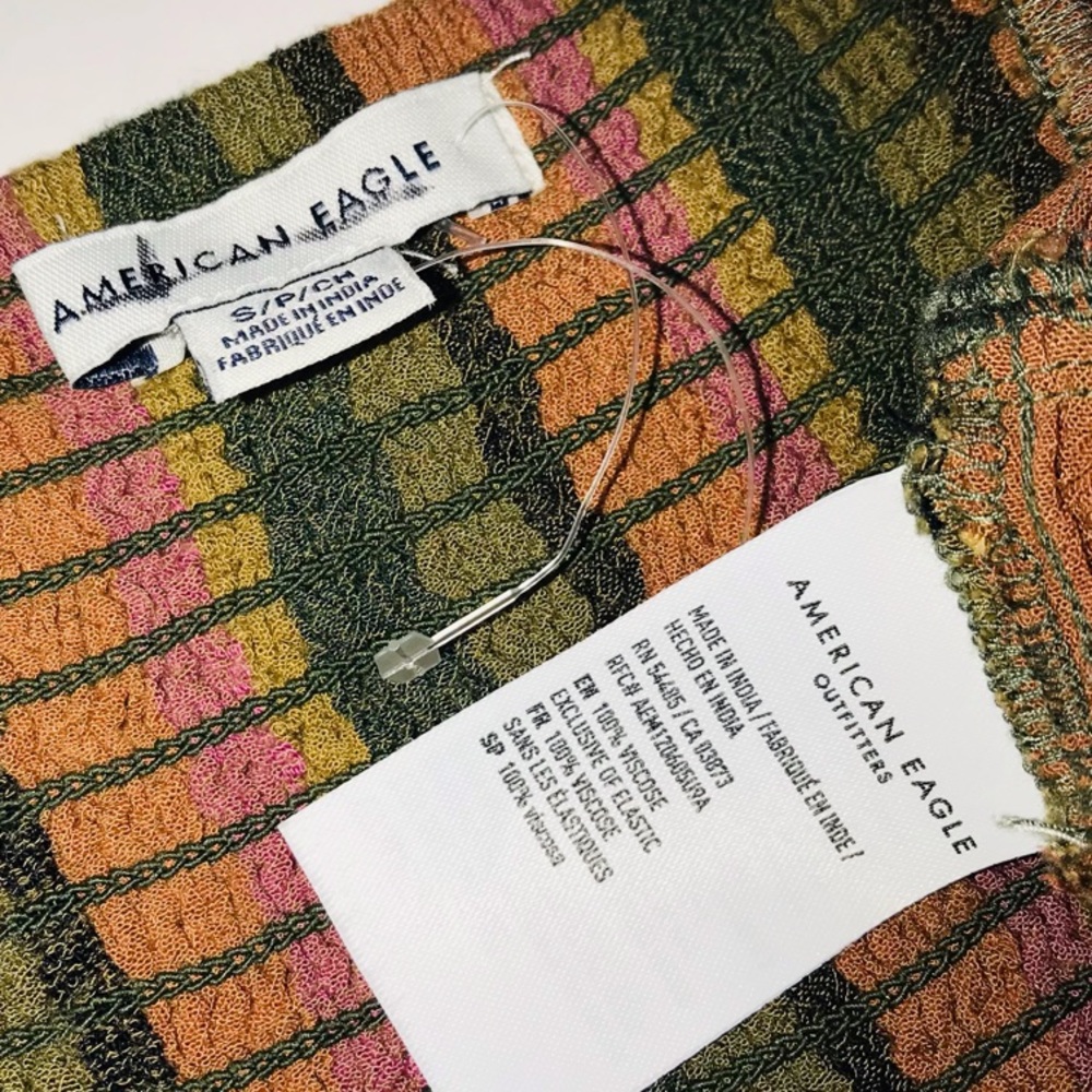 AE - Striped Ruffle Crop Top - Picture 3 of 3